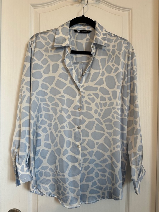 Zara Tops - Zara Pale Blue & White Abstract Print Button-Up Shirt